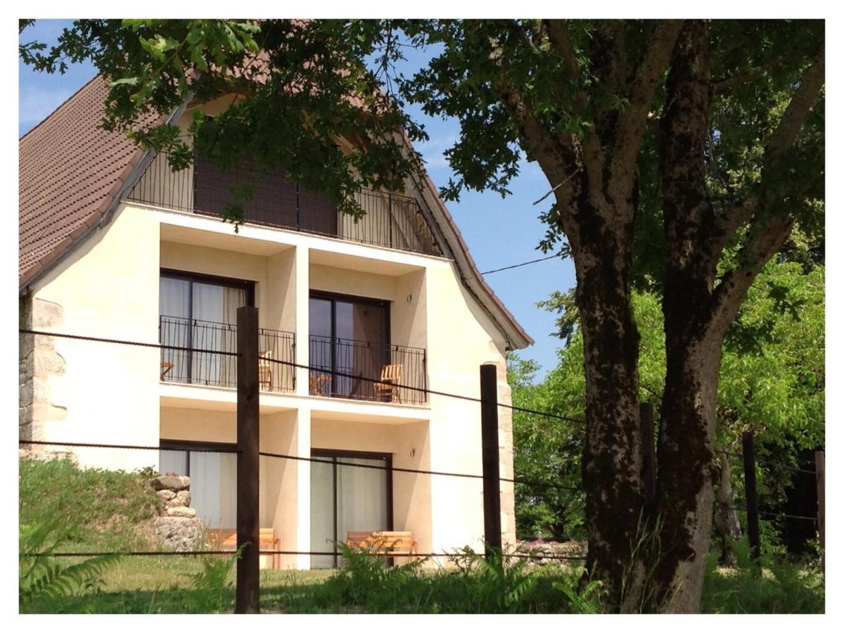A L'Ombre Du Tilleul Comiac Ngoại thất bức ảnh